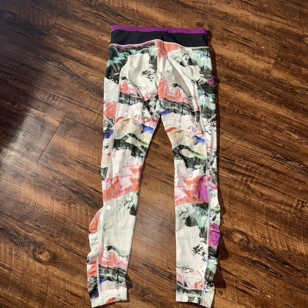 Lululemon Side Ruched Multicolor Swirl Marble Print Full Length Leggings Size 8 - Picture 7 of 10